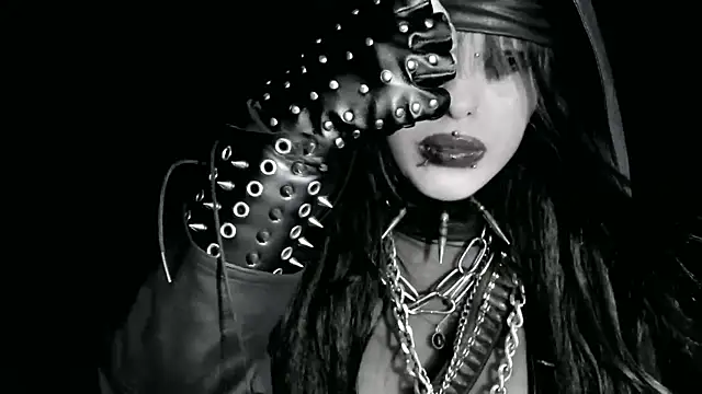 XXIOUX online show from April 2, 1:02 am