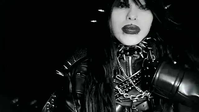 XXIOUX online show from April 4, 2:51 am