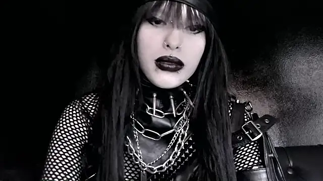 XXIOUX online show from March 18, 1:24 pm