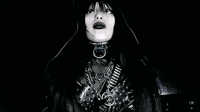 Snapshot of XXIOUX chatting on March 4, 7:38 am XXIOUX online show from March 4, 7:38 am