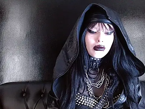 Snapshot of XXIOUX chatting on December 16, 6:23 pm XXIOUX online show from December 16, 6:23 pm