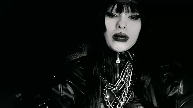 XXIOUX online show from April 11, 2:19 am