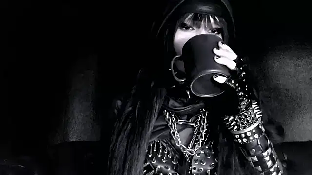 XXIOUX online show from March 10, 2:32 pm