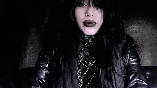 Snapshot of XXIOUX chatting on February 24, 2:07 pm XXIOUX online show from February 24, 2:07 pm