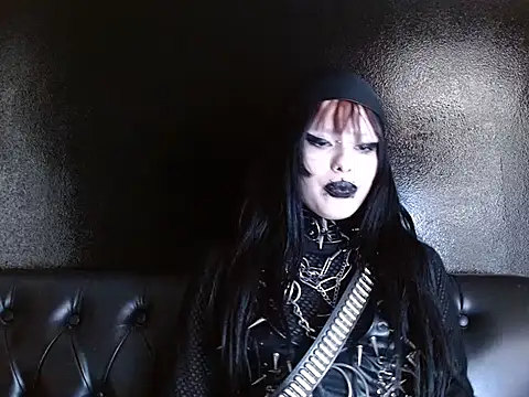 Snapshot of XXIOUX chatting on November 28, 3:23 pm XXIOUX online show from November 28, 3:23 pm