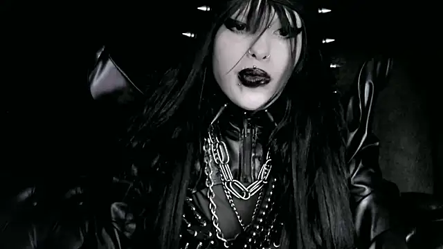 XXIOUX online show from March 21, 8:35 pm