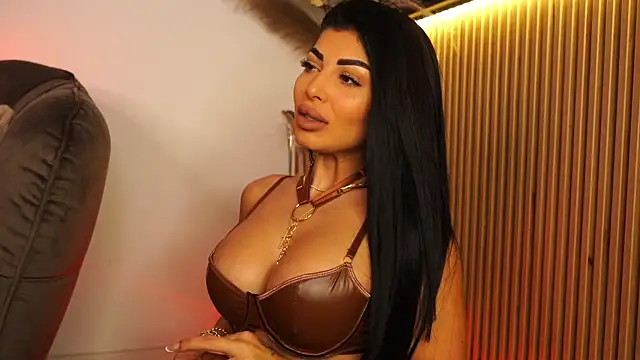 Snapshot of KimyBroox chatting on October 13, 9:27 pm KimyBroox online show from October 13, 9:27 pm