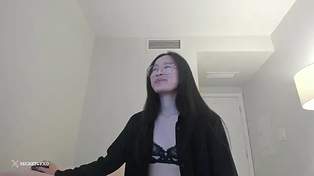 Snapshot of secretgirlfriendxo chatting on January 26, 7:32 am secretgirlfriendxo online show from January 26, 7:32 am