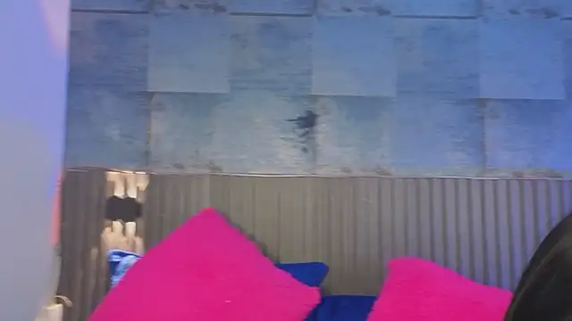 IbethMoon online show from January 31, 7:23 pm