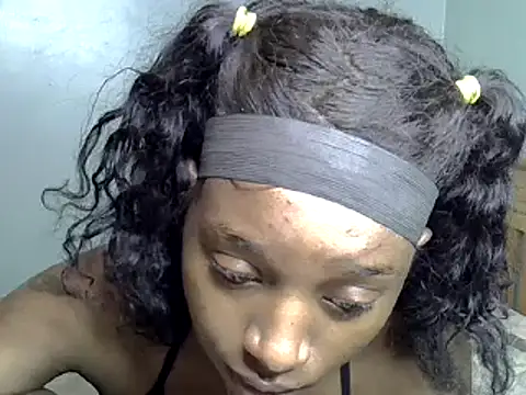 Snapshot of Enkarxx chatting on February 18, 9:31 pm Enkarxx online show from February 18, 9:31 pm