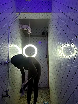 Snapshot of Enkarxx chatting on February 19, 7:37 pm Enkarxx online show from February 19, 7:37 pm