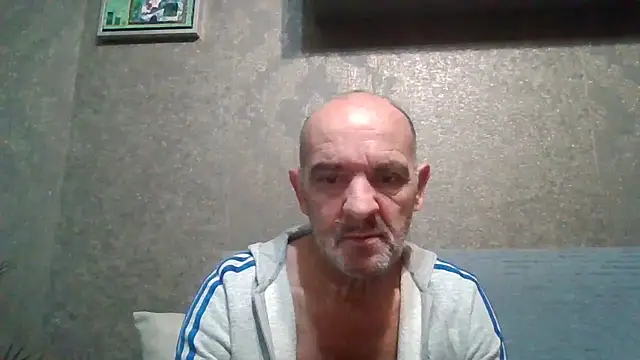 Snapshot of skorpibg65 chatting on May 7, 1:47 pm skorpibg65 online show from May 7, 1:47 pm