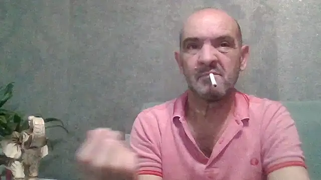 Snapshot of skorpibg65 chatting on May 23, 2:49 pm skorpibg65 online show from May 23, 2:49 pm