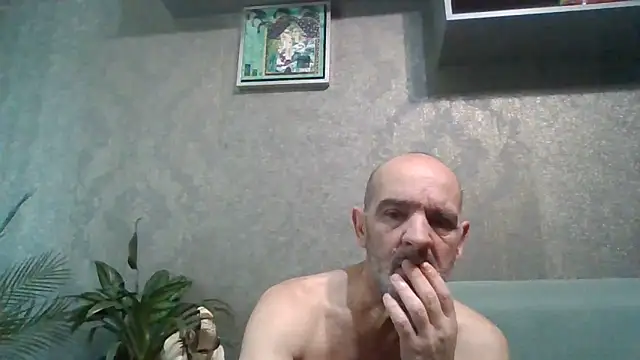 Snapshot of skorpibg65 chatting on June 16, 2:50 pm skorpibg65 online show from June 16, 2:50 pm