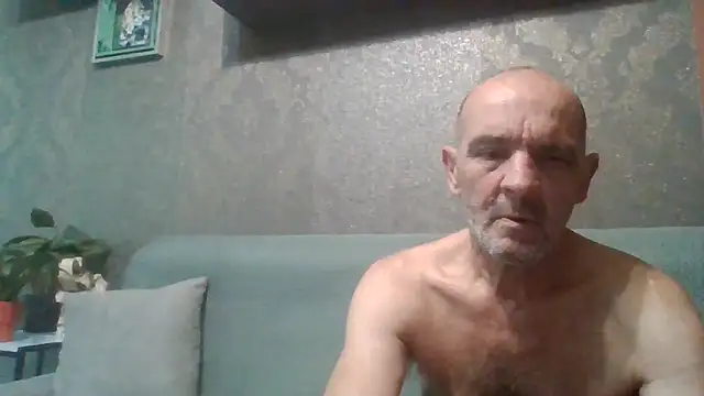 Snapshot of skorpibg65 chatting on July 13, 12:48 pm skorpibg65 online show from July 13, 12:48 pm