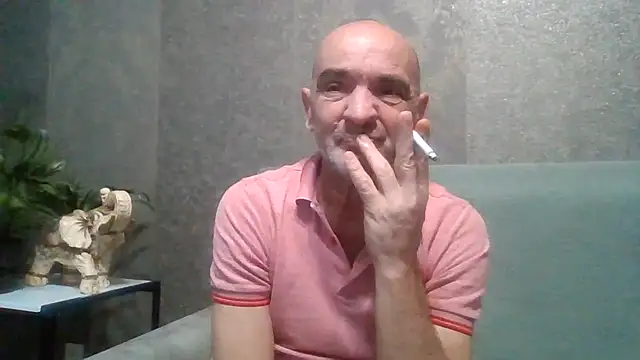 Snapshot of skorpibg65 chatting on May 20, 5:10 pm skorpibg65 online show from May 20, 5:10 pm
