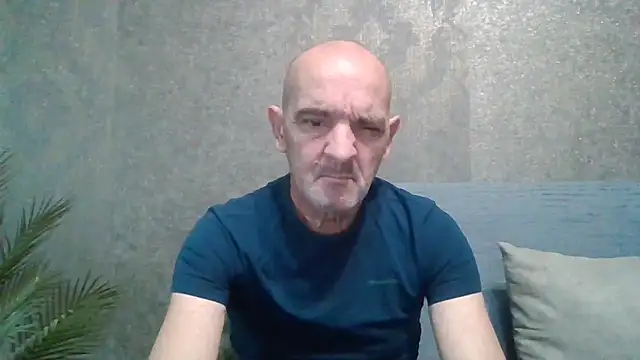 Snapshot of skorpibg65 chatting on April 21, 2:23 pm skorpibg65 online show from April 21, 2:23 pm