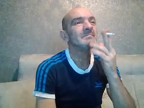 Snapshot of skorpibg65 chatting on December 16, 2:32 pm skorpibg65 online show from December 16, 2:32 pm