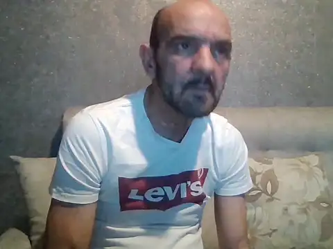 Snapshot of skorpibg65 chatting on November 28, 3:34 pm skorpibg65 online show from November 28, 3:34 pm