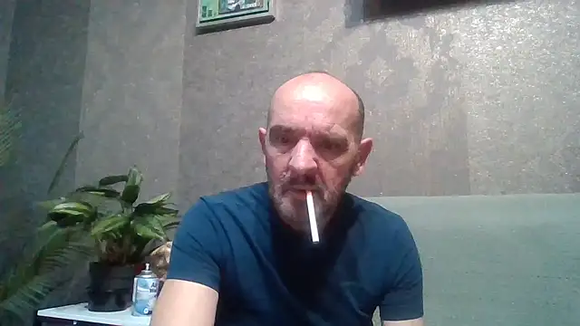Snapshot of skorpibg65 chatting on June 1, 3:33 pm skorpibg65 online show from June 1, 3:33 pm