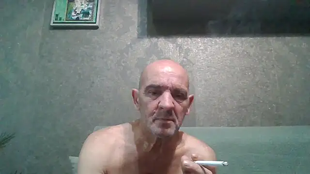 Snapshot of skorpibg65 chatting on May 11, 12:06 pm skorpibg65 online show from May 11, 12:06 pm