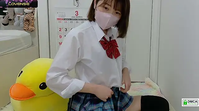 Snapshot of SUZU_ chatting on March 12, 1:08 pm SUZU online show from March 12, 1:08 pm