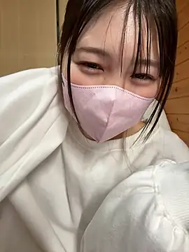 SUZU  online show from April 7, 10:28 am