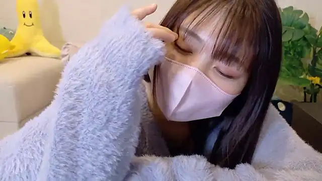 SUZU  online show from April 3, 9:43 pm