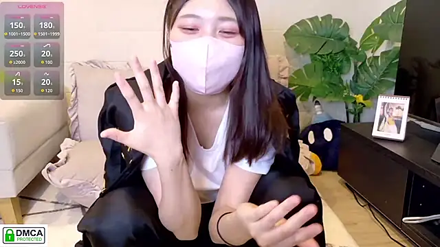 SUZU  online show from May 12, 11:16 am