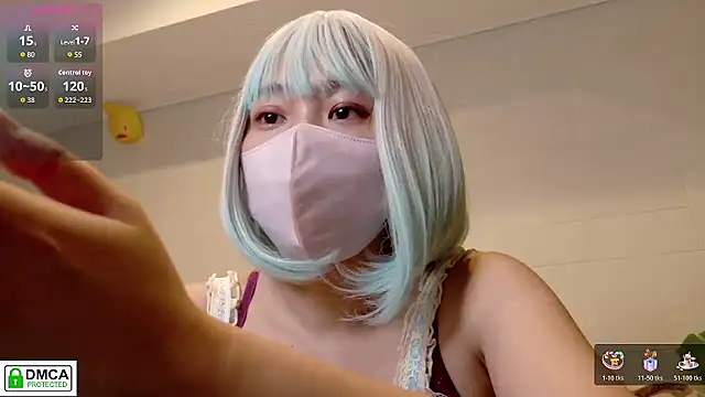 Snapshot of SUZU_ chatting on June 11, 12:13 pm SUZU online show from June 11, 12:13 pm
