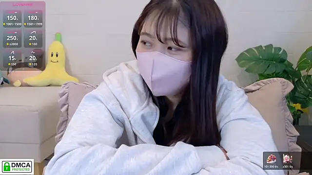 SUZU  online show from March 29, 1:07 am