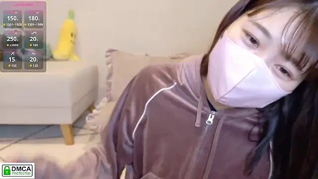 SUZU  online show from March 19, 10:10 pm