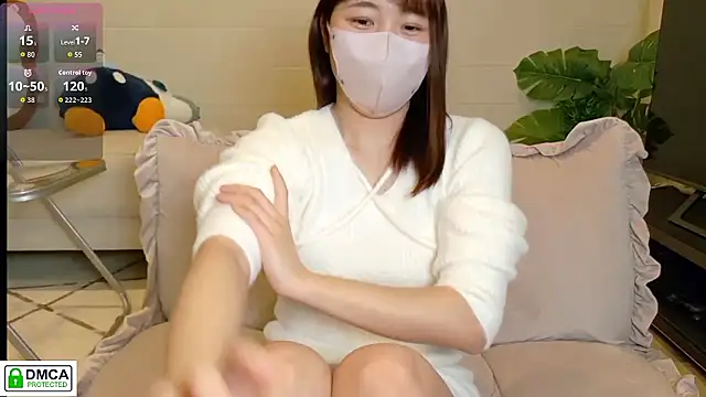 SUZU  online show from February 22, 12:40 pm