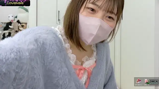 Snapshot of SUZU_ chatting on March 19, 10:09 pm SUZU online show from March 19, 10:09 pm