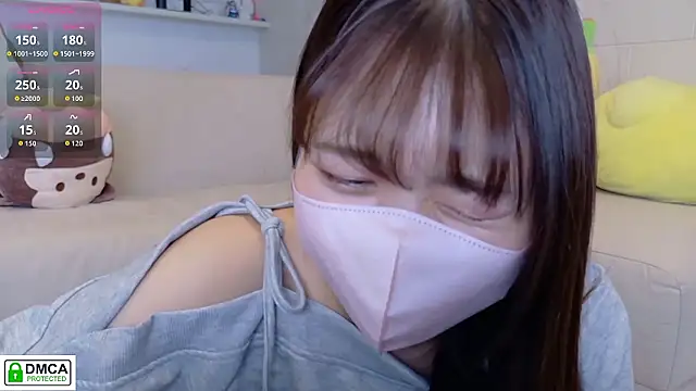 SUZU  online show from April 25, 10:07 pm