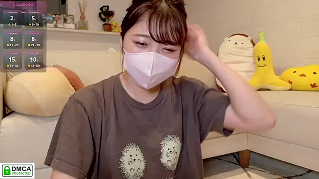 Snapshot of SUZU_ chatting on July 1, 12:49 pm SUZU online show from July 1, 12:49 pm