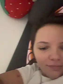 CelesteBailey online show from February 21, 7:10 am