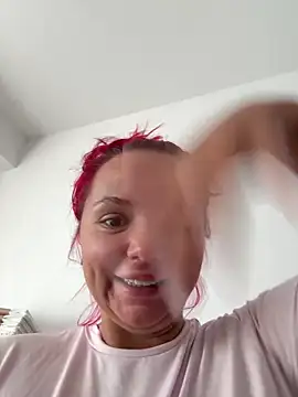 CelesteBailey online show from June 28, 7:14 am