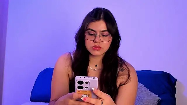 veronica185 online show from May 7, 3:22 am