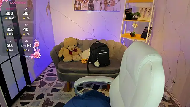 NiickyJones online show from October 31, 9:54 pm