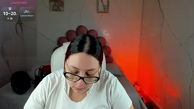 NiickyJones online show from February 11, 10:42 pm