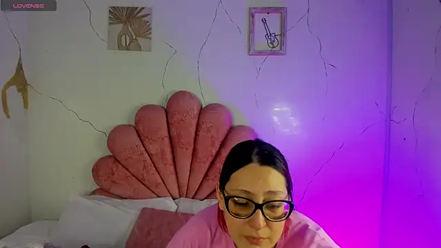 NiickyJones online show from February 17, 10:40 pm