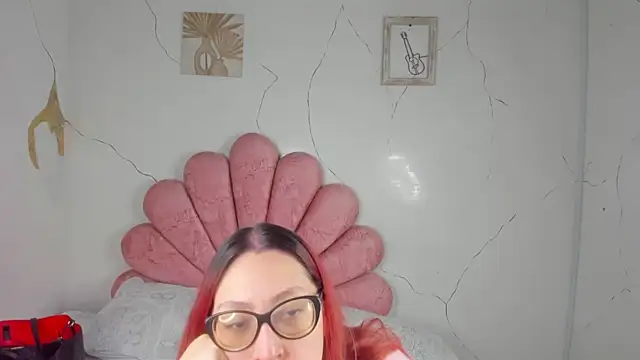 NiickyJones online show from March 7, 4:08 am