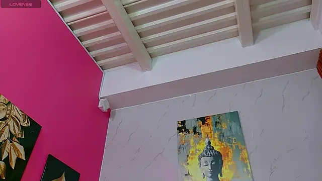 littlee emilyy  online show from July 6, 12:45 pm