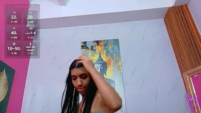 littlee emilyy  online show from July 10, 1:00 pm