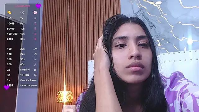 littlee emilyy  online show from January 15, 6:12 am