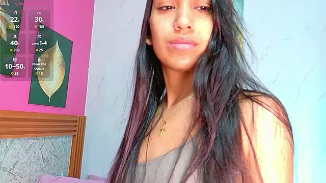 littlee emilyy  online show from June 25, 1:16 pm