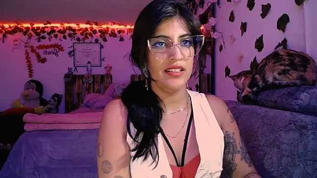 azahar  ziiz online show from February 7, 3:12 am
