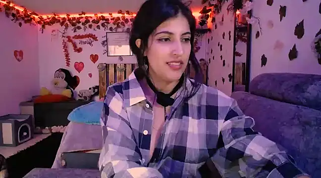 azahar  ziiz online show from March 9, 5:39 pm
