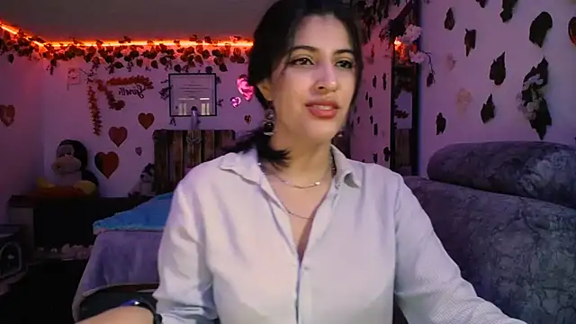 azahar  ziiz online show from March 3, 2:39 pm